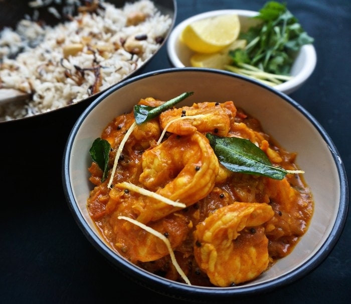 How to cook prawn curry indian style