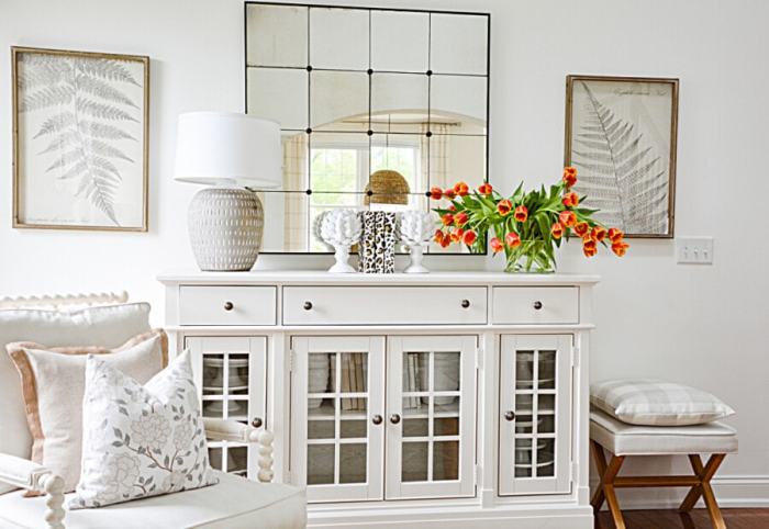 How to decorate dining room sideboard