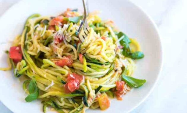 How to cook spaghetti style zucchini noodles